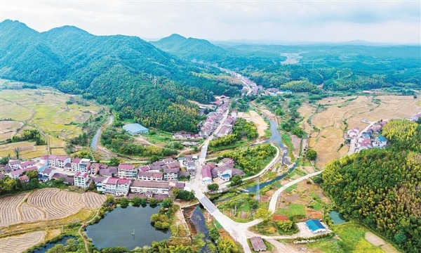 读懂“十五五”之二  以推动高质量发展为主题