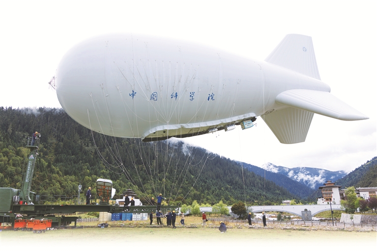 走近大国重器 | 高原云端“大白鲸”  探访“极目一号”系列浮空艇