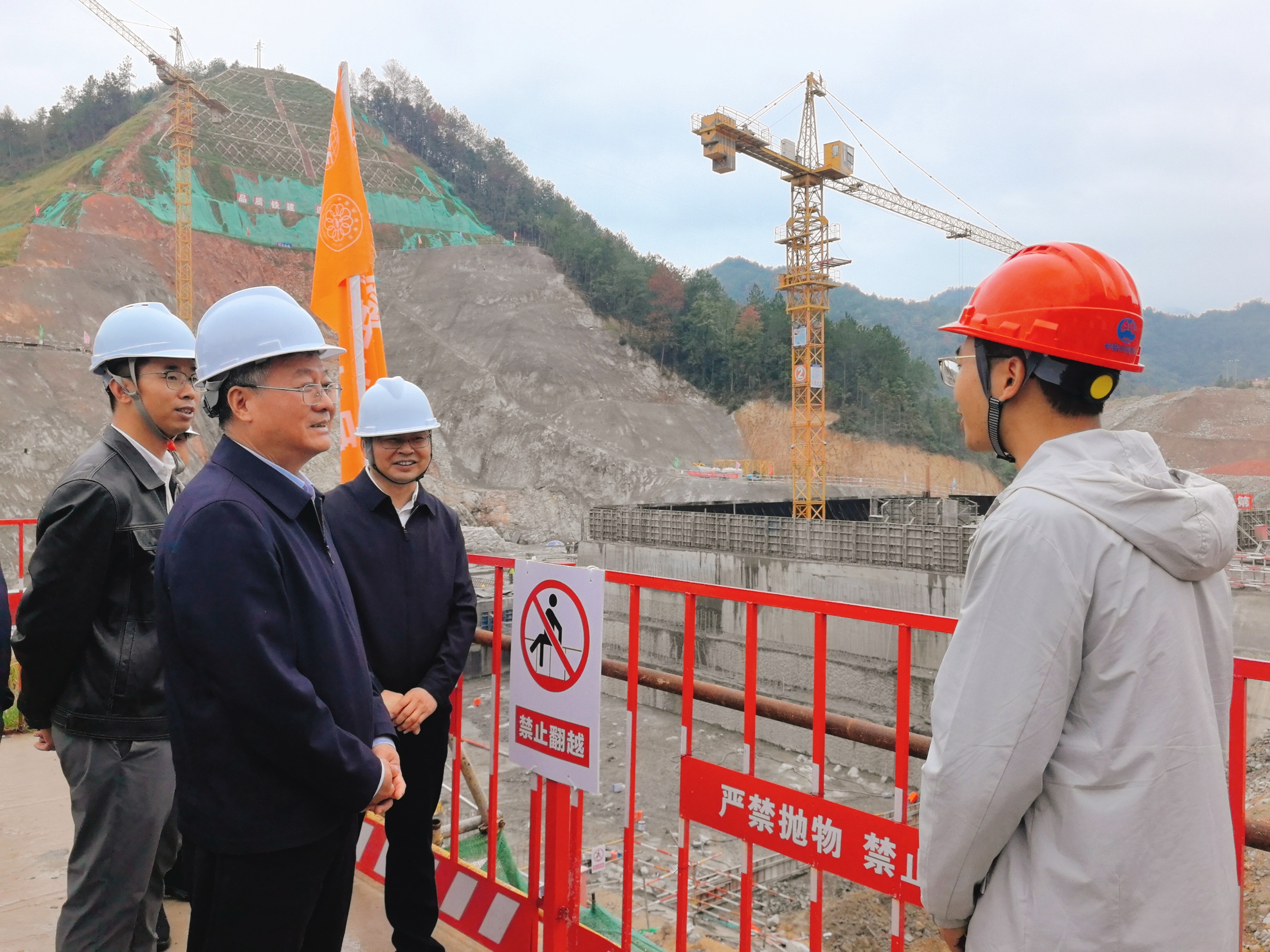 学习贯彻二十届中央纪委五次全会精神丨监督护航人与自然和谐共生