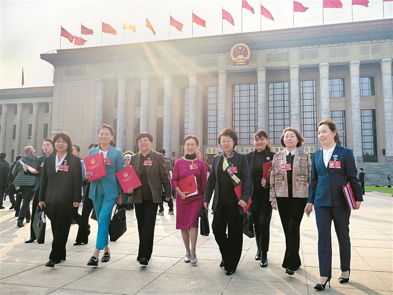 两会叙事丨向着更美好的明天进发