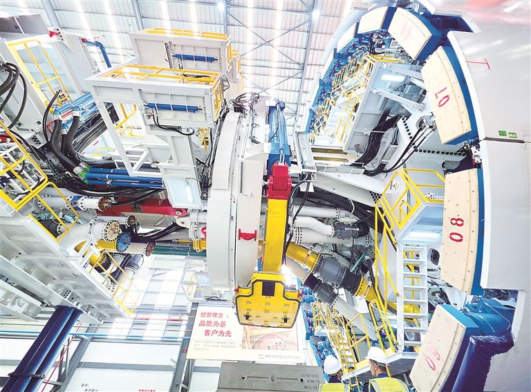 新视野丨加快高水平科技自立自强